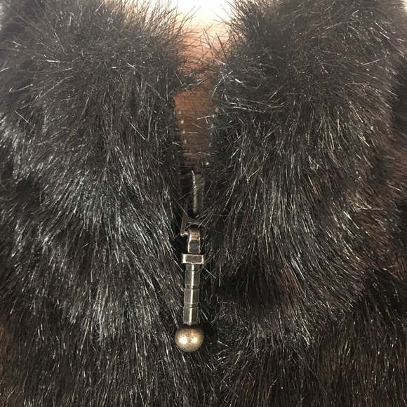 KIKIT Black Faux Fur Full Zip Mock Neck Vest Sz XL - Picture 3 of 11